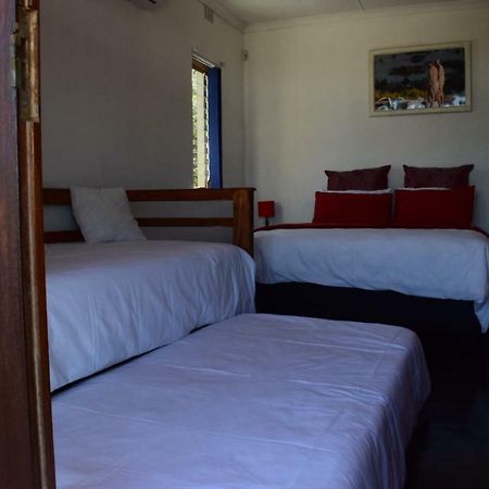 Oudtshoorn Homestay Accommodation ภายนอก รูปภาพ